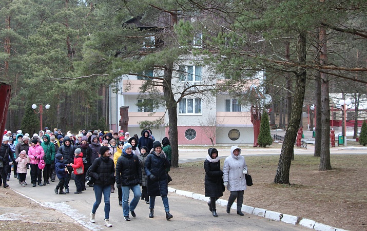 Понедельник - "Встреча"